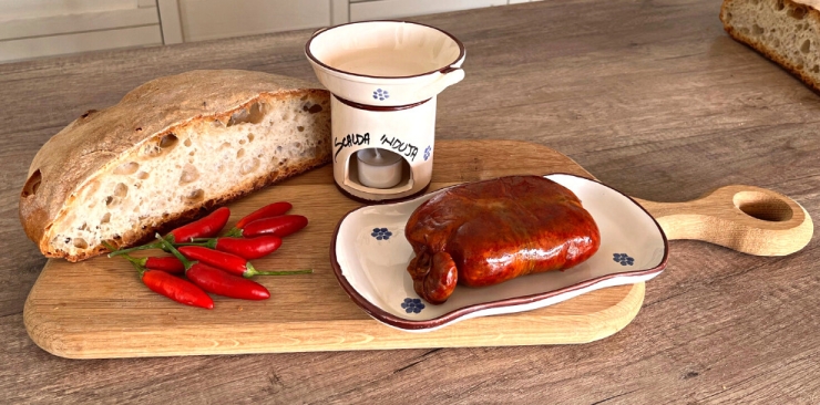 Lo scaldanduja, lo strumento che rende ancora più buona la ‘nduja